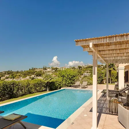 Villa Dina